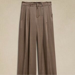 BANANA REPUBLIC BELAY SILK PANT. Sold out online. Size 18. New